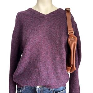 100% WOOL mauve purple v-neck sweater.